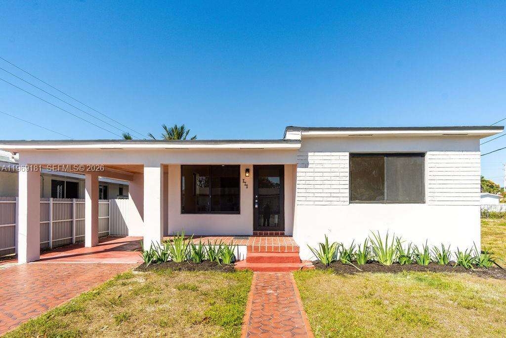415 52nd St, Hialeah, FL 33013 | Picture 1