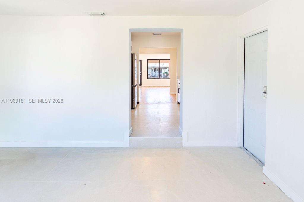 415 52nd St, Hialeah, FL 33013 | Picture 15