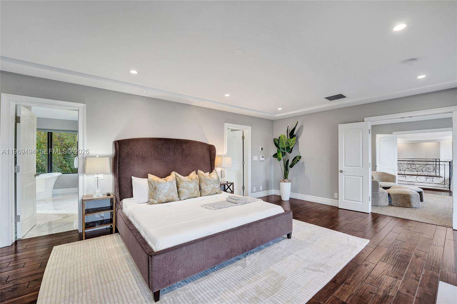 2941 Fairway Dr, Hollywood, FL 33021 | Picture 6