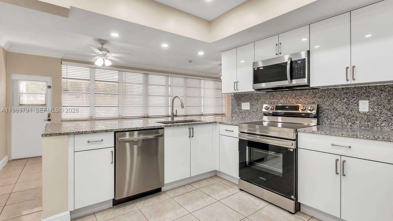 5300 Grant St, Hollywood, FL 33021 | Picture 8