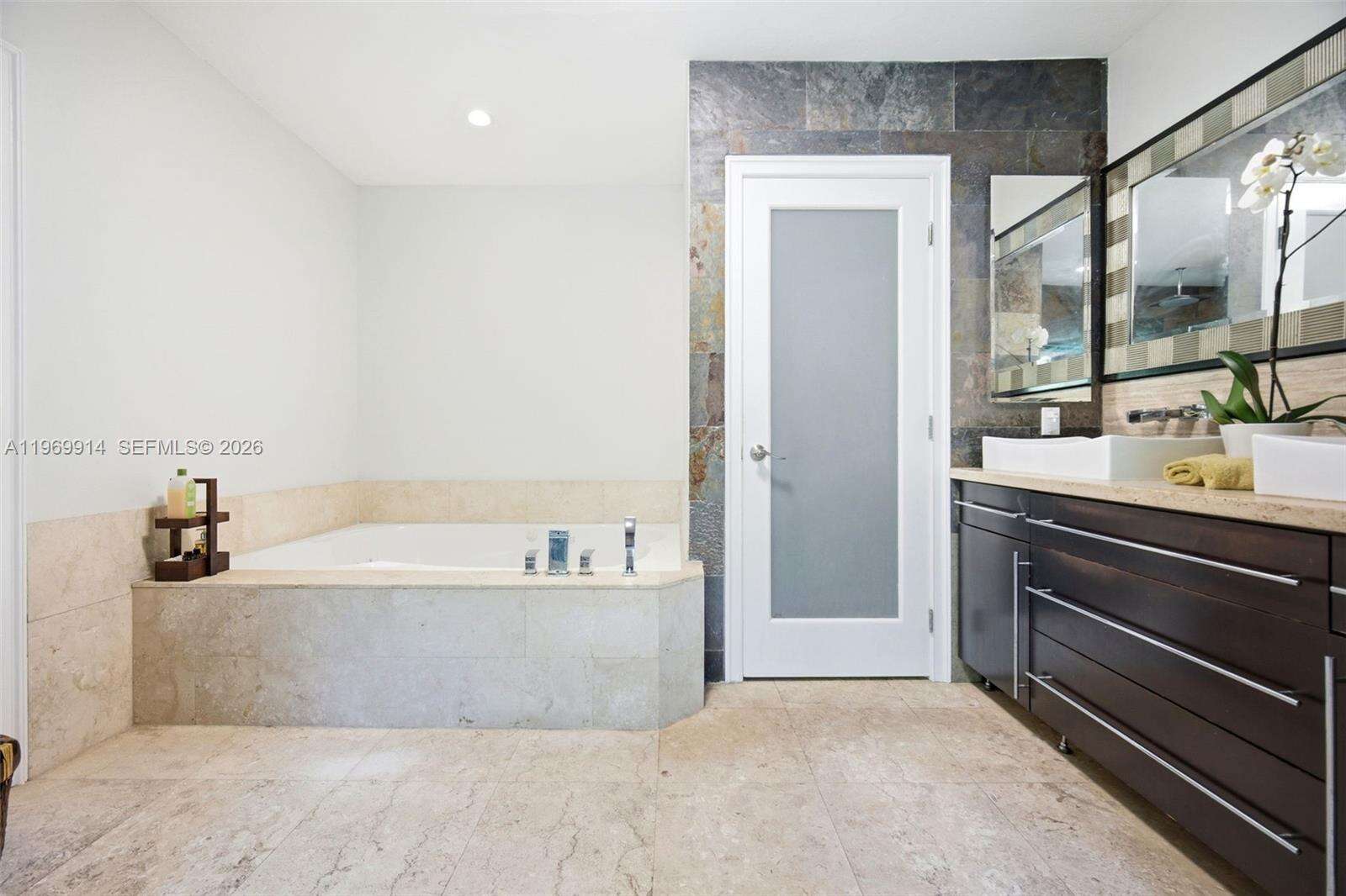 3730 Solana Rd, Miami, FL 33133 | Picture 16