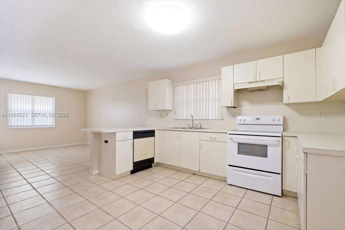 15431 171st St, Miami, FL 33187 | Picture 8