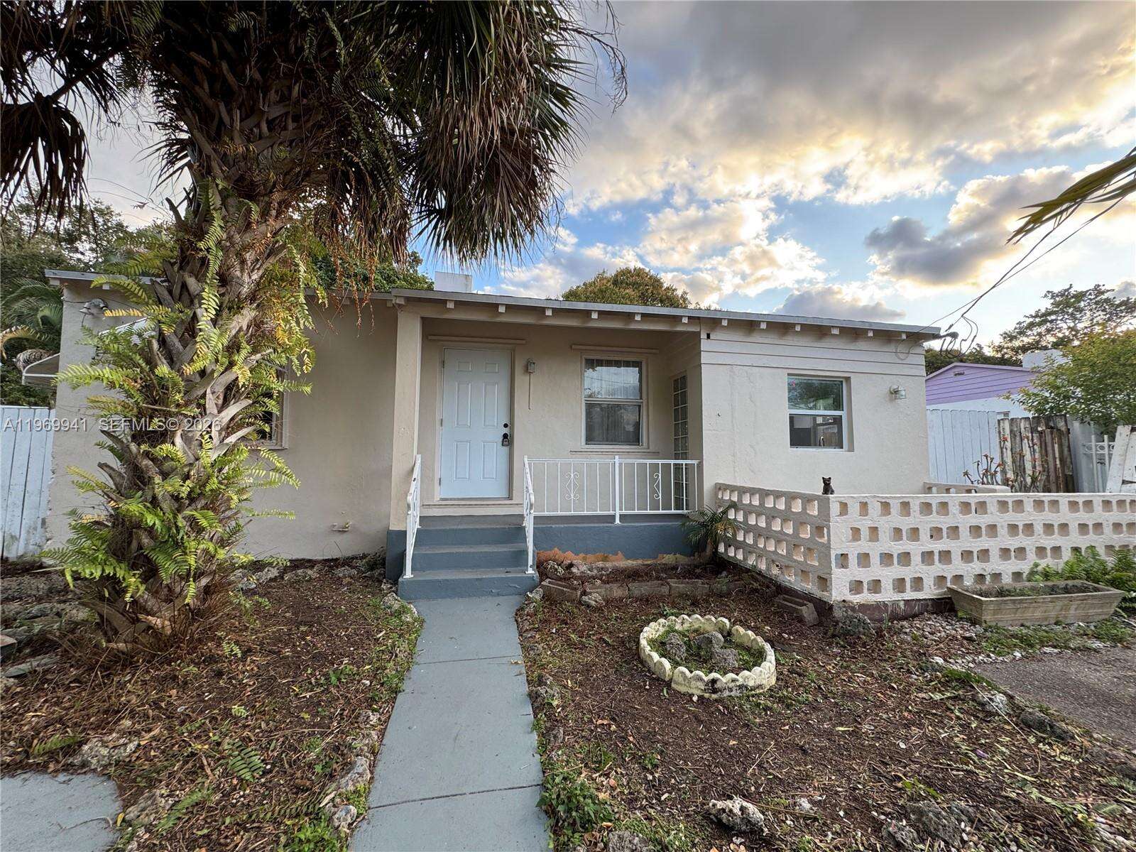 748 127th St, North Miami, FL 33161 - For Sale photo 1