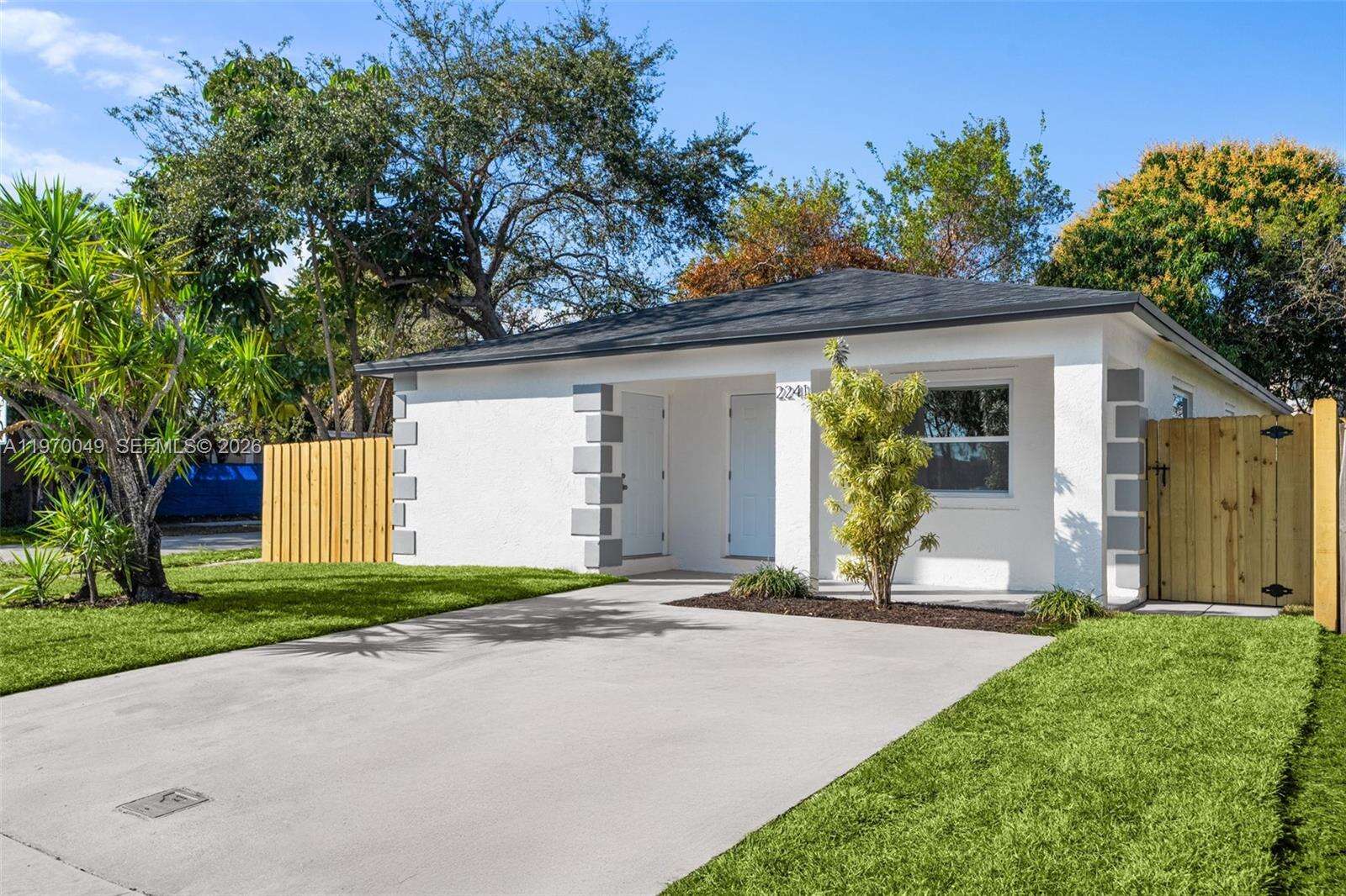 2241 Hope St, Hollywood, FL 33020 | Picture 1