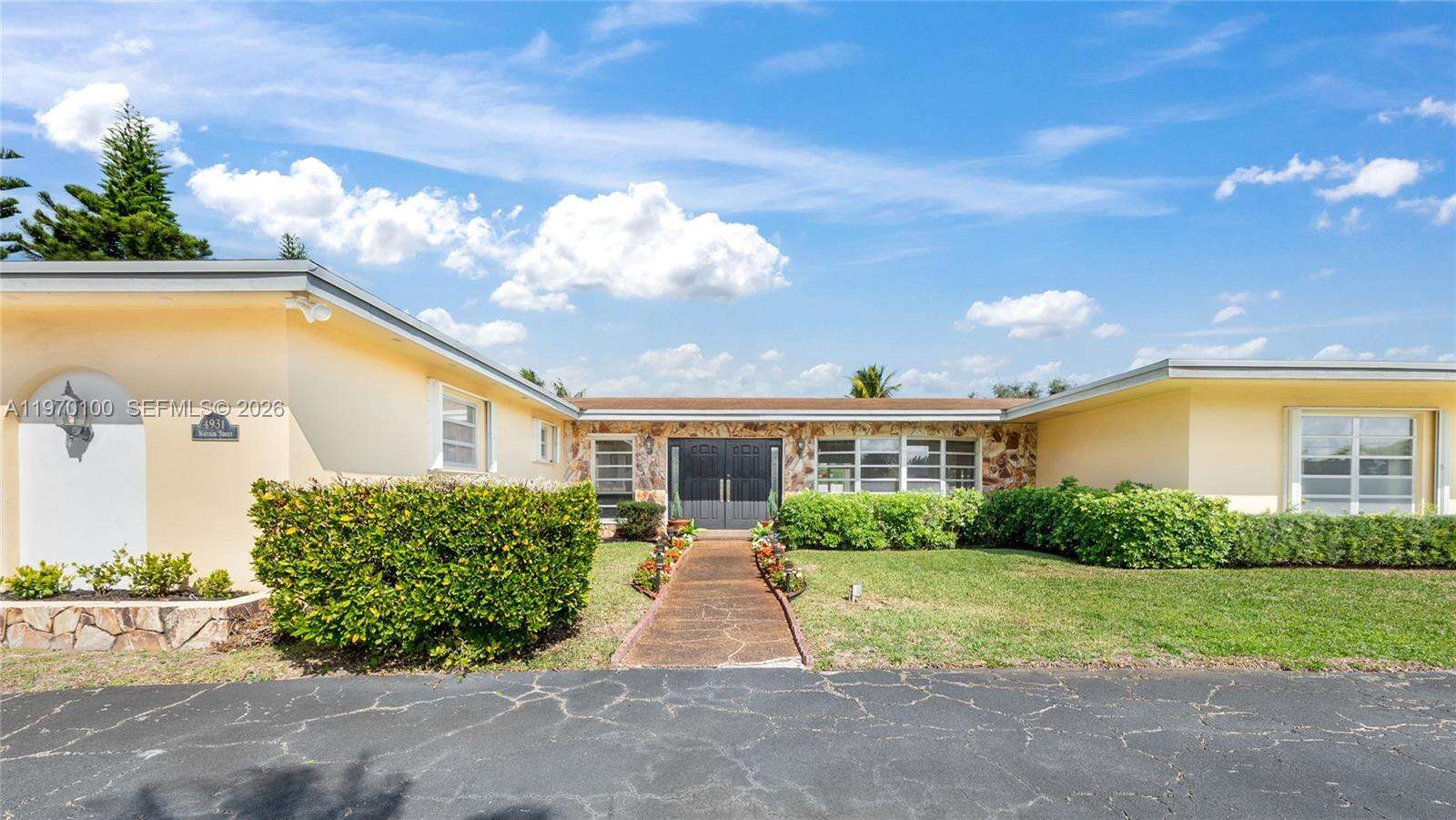 4931 Madison St, Hollywood, FL 33021 | Picture 4