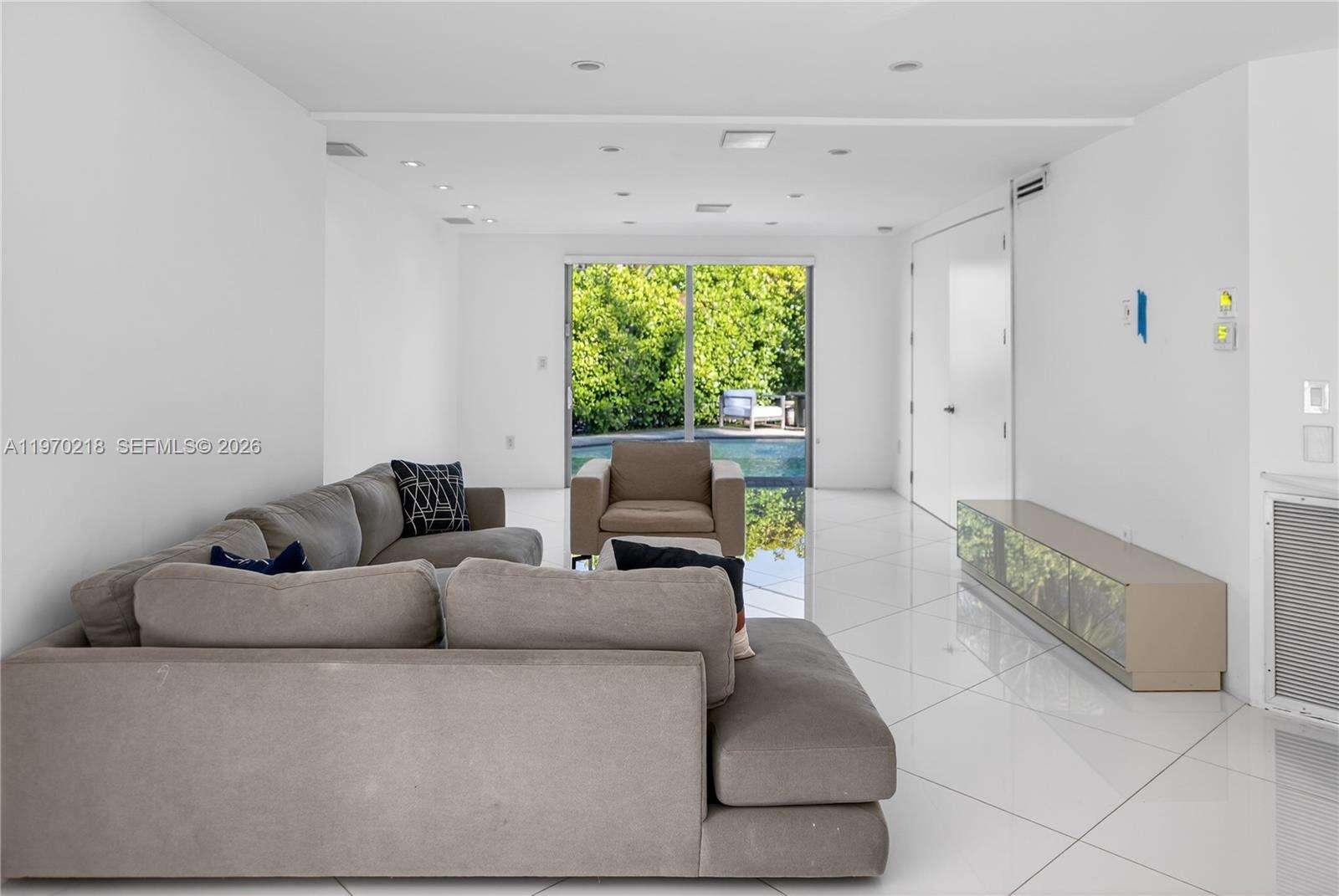 1000 Shore Dr, Miami Beach, FL 33141 | Picture 23