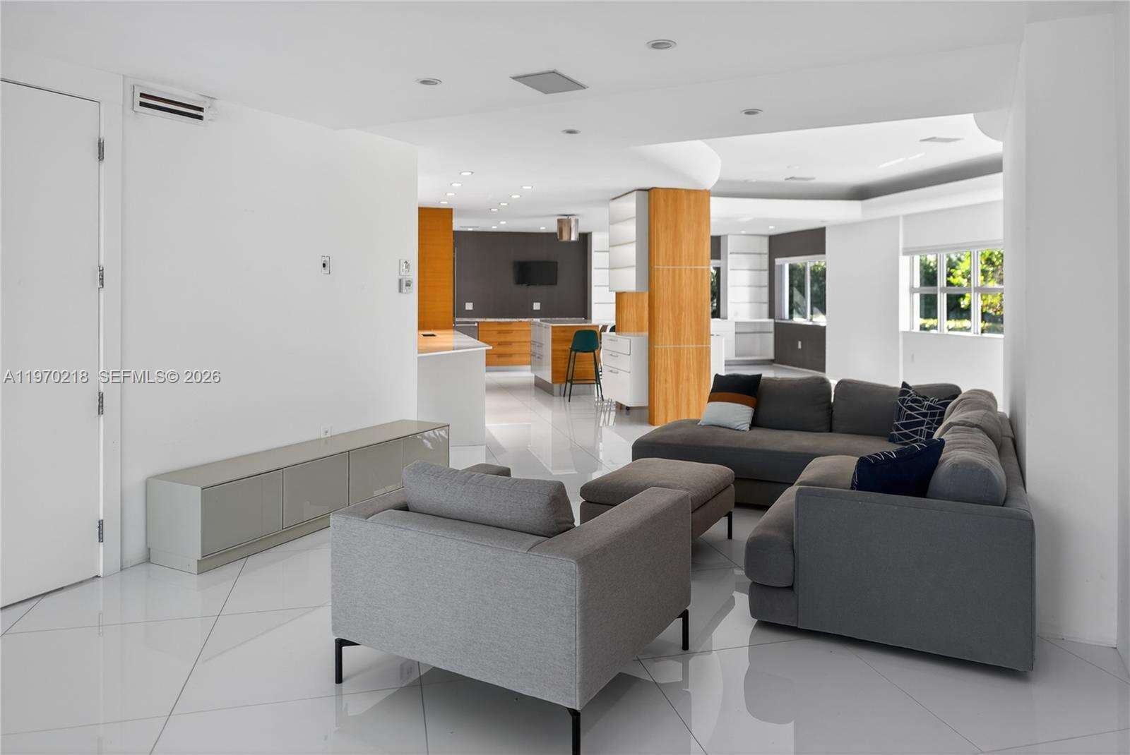 1000 Shore Dr, Miami Beach, FL 33141 | Picture 24