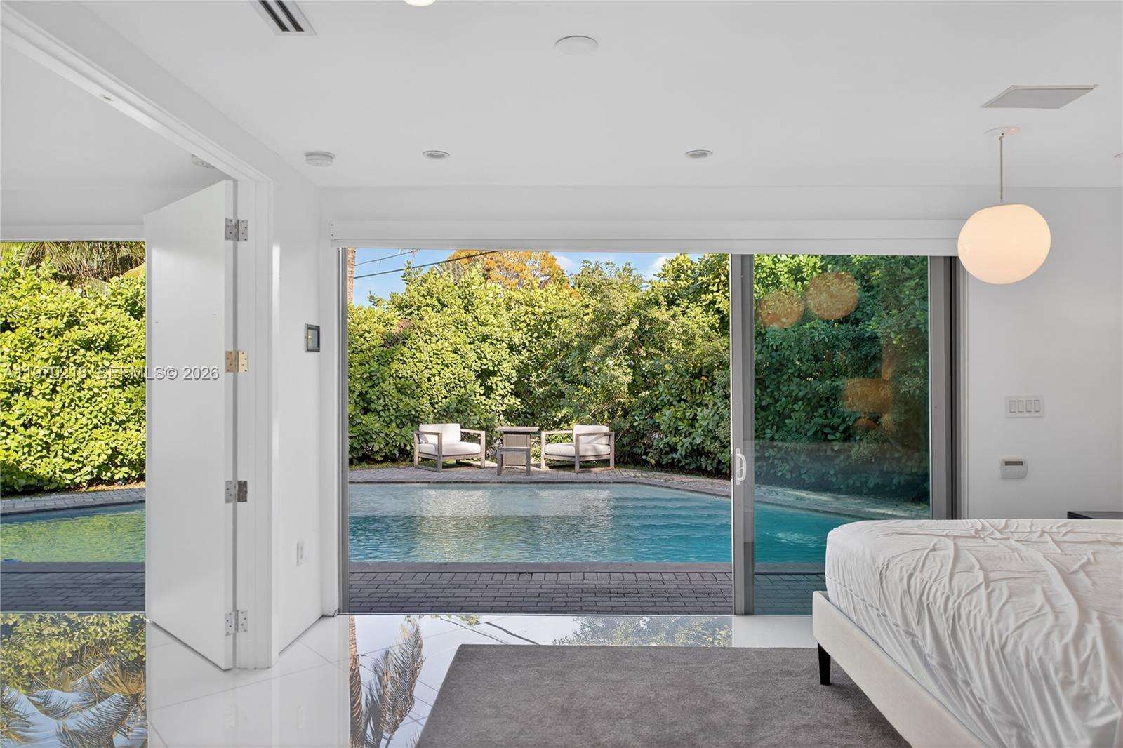 1000 Shore Dr, Miami Beach, FL 33141 | Picture 4