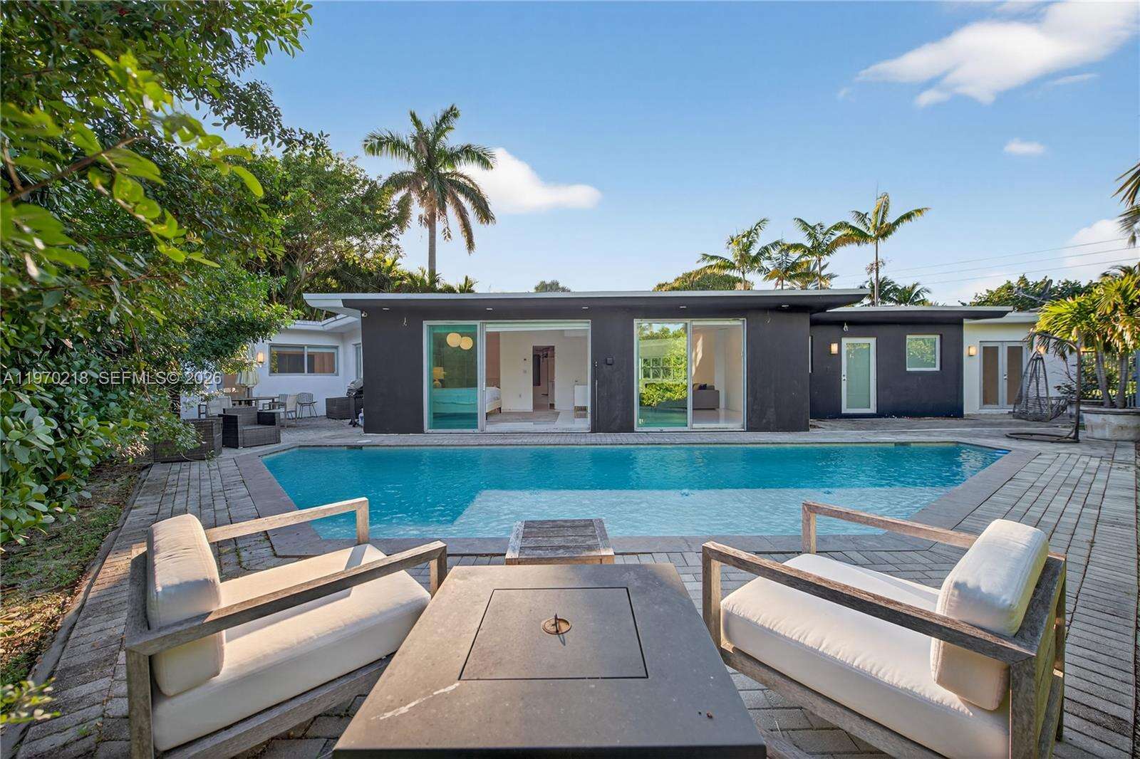 1000 Shore Dr, Miami Beach, FL 33141 | Picture 5