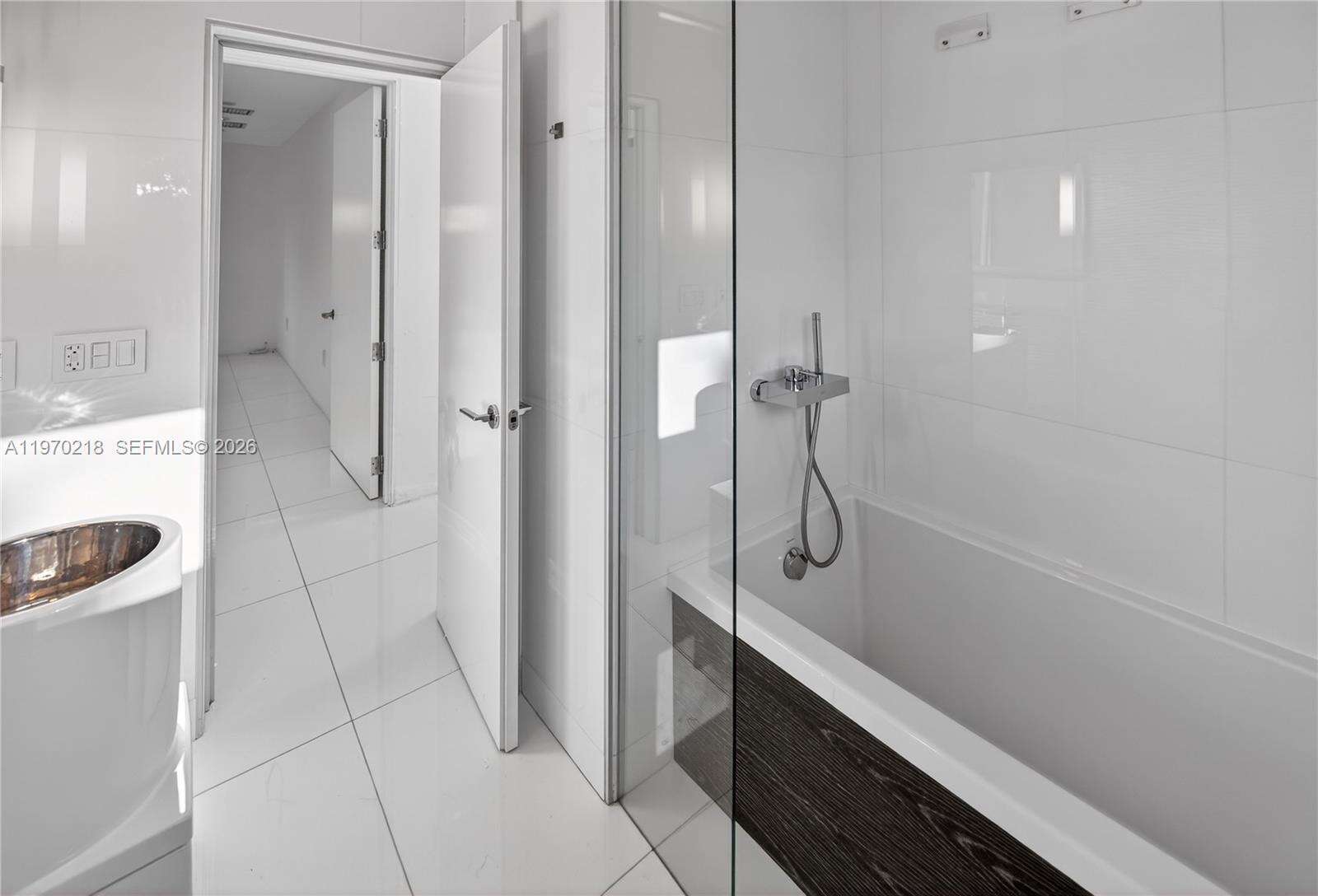 1000 Shore Dr, Miami Beach, FL 33141 | Picture 42