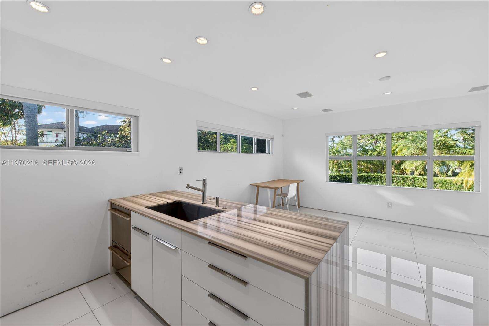 1000 Shore Dr, Miami Beach, FL 33141 | Picture 45