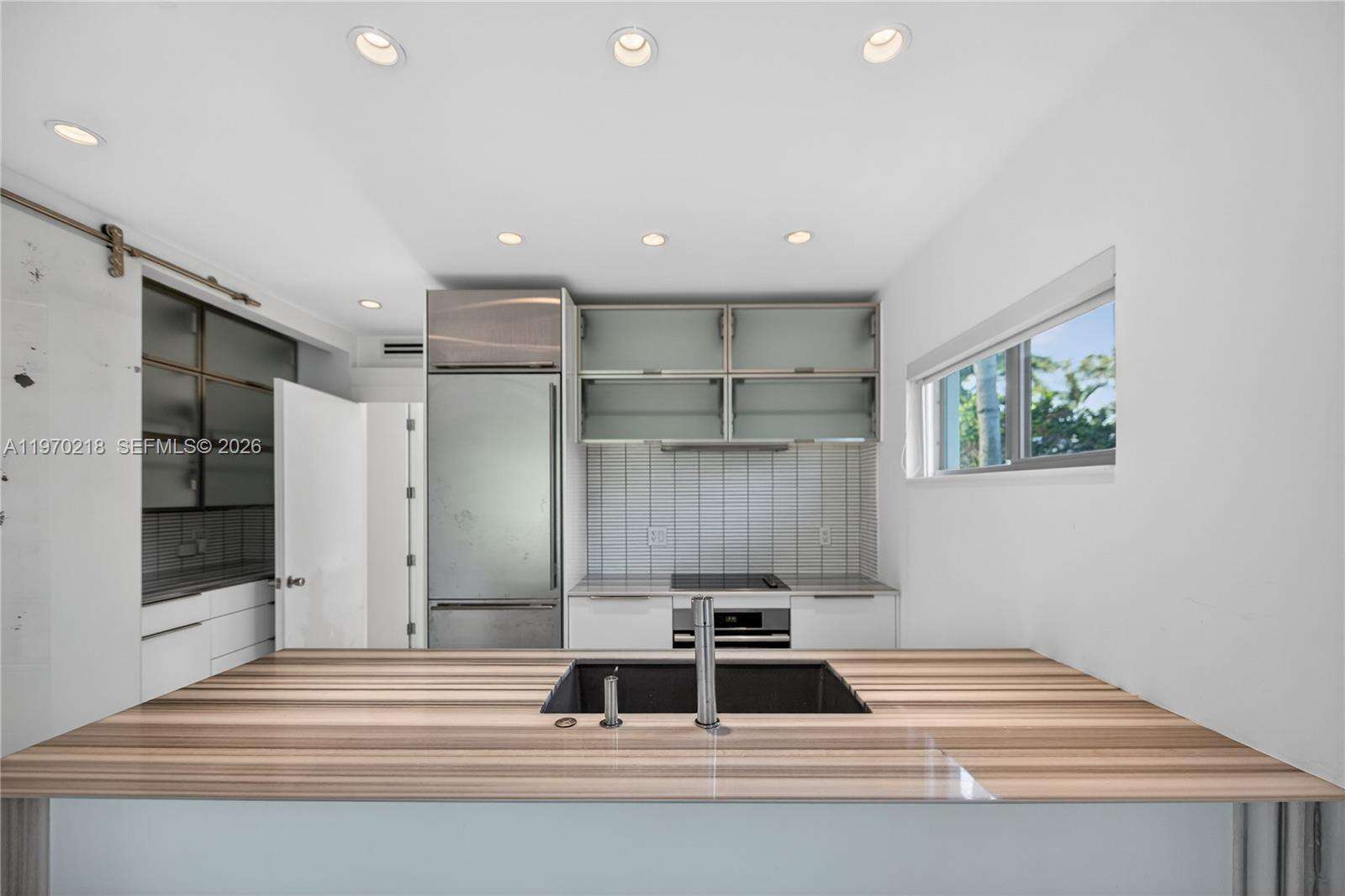 1000 Shore Dr, Miami Beach, FL 33141 | Picture 9