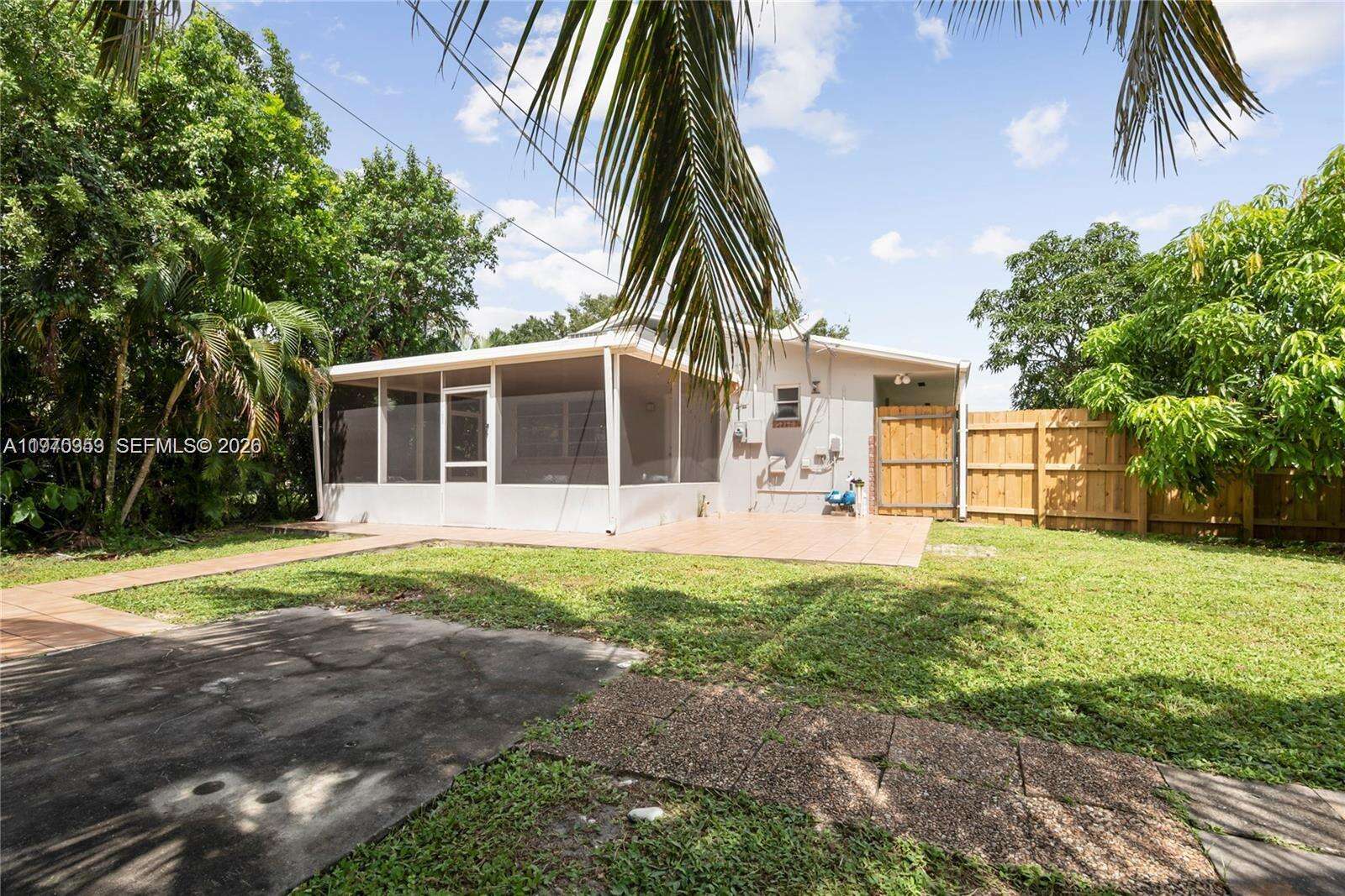 5632 Hayes St, Hollywood, FL 33021 | Picture 9