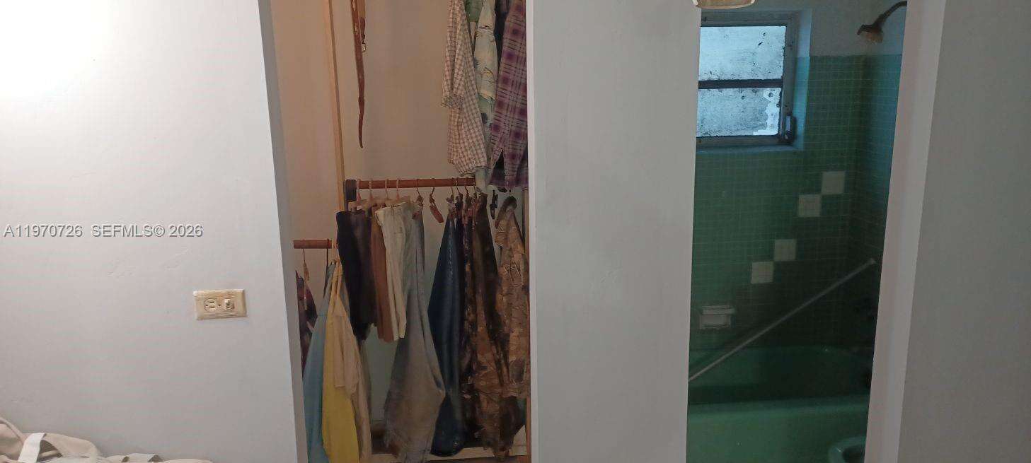 2215 Wiley St, Hollywood, FL 33020 | Picture 6