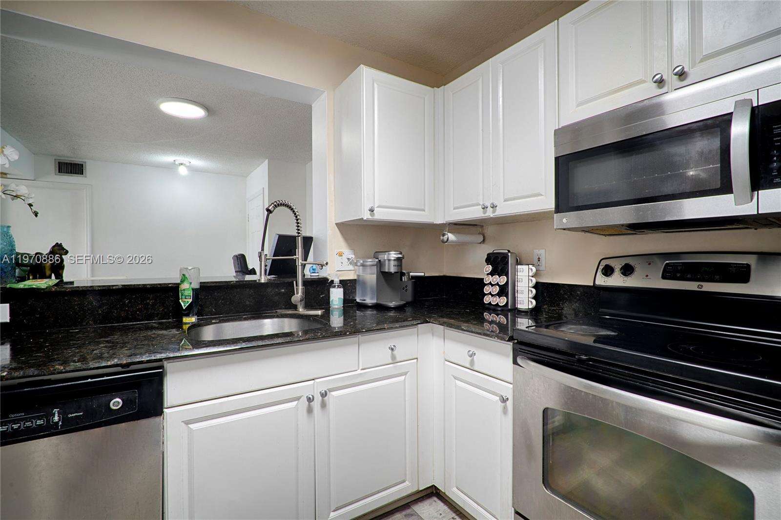 2721 Ocean Club Blvd 303, Hollywood, FL 33019 | Picture 6