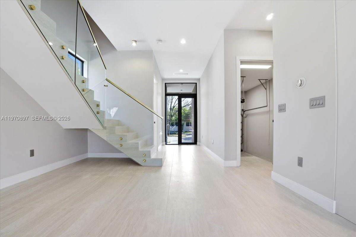 1637 Monroe St, Hollywood, FL 33020 | Picture 12