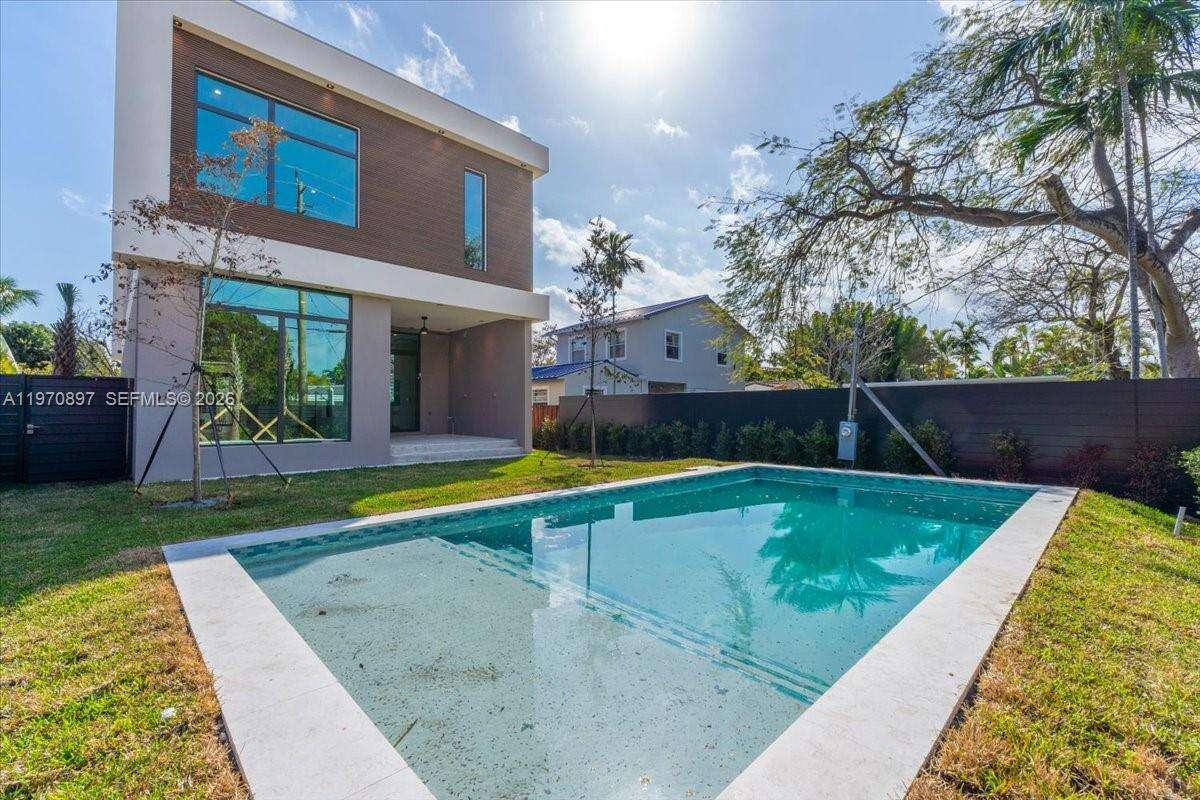 1637 Monroe St, Hollywood, FL 33020 | Picture 17