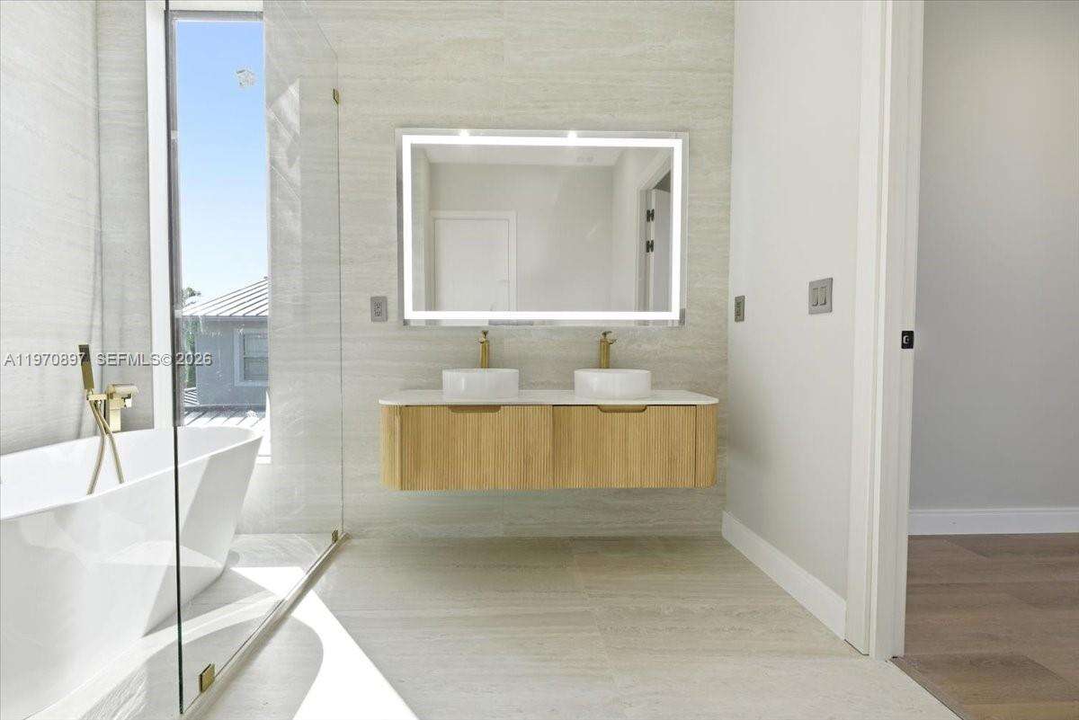 1637 Monroe St, Hollywood, FL 33020 | Picture 31