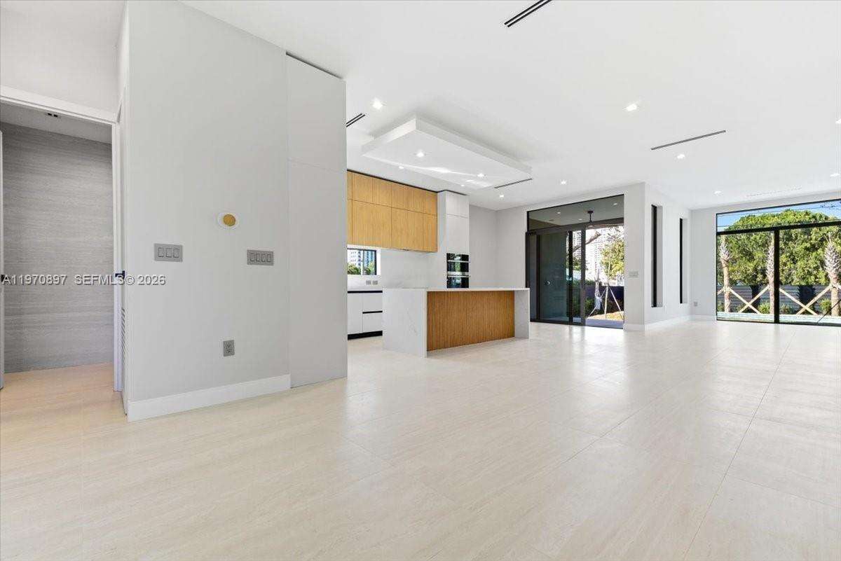 1637 Monroe St, Hollywood, FL 33020 | Picture 9