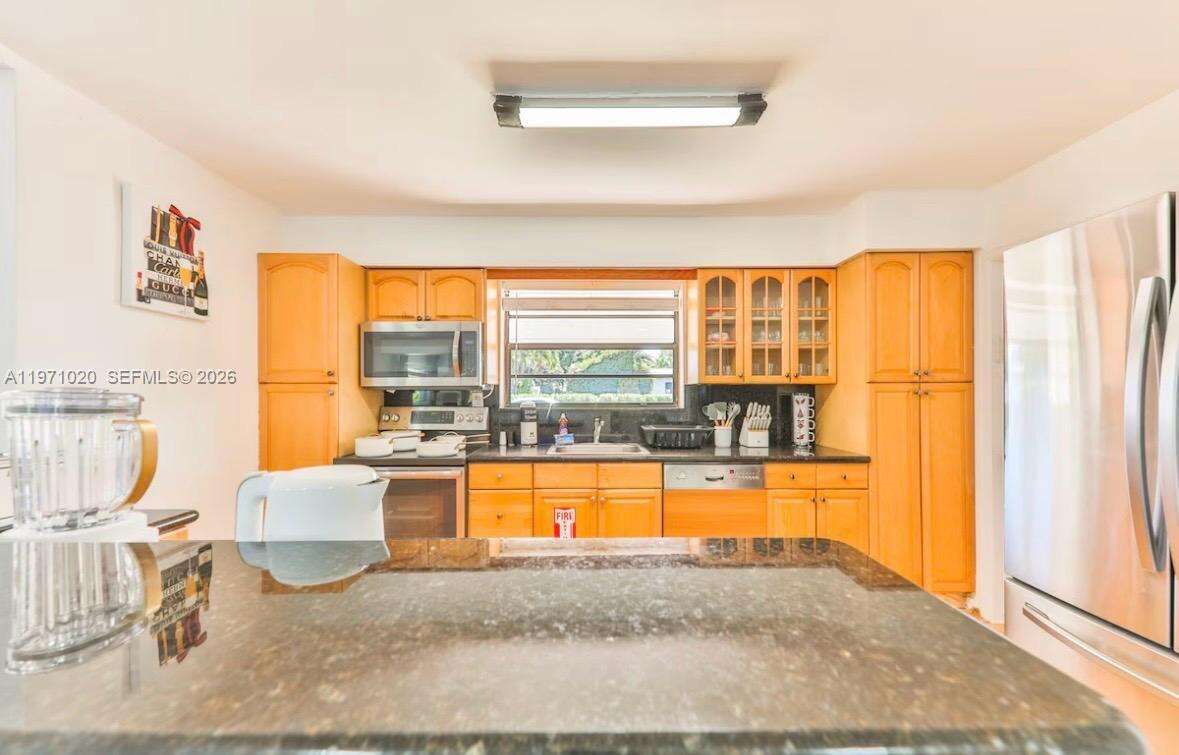  , Miami, FL 33180 | Picture 15