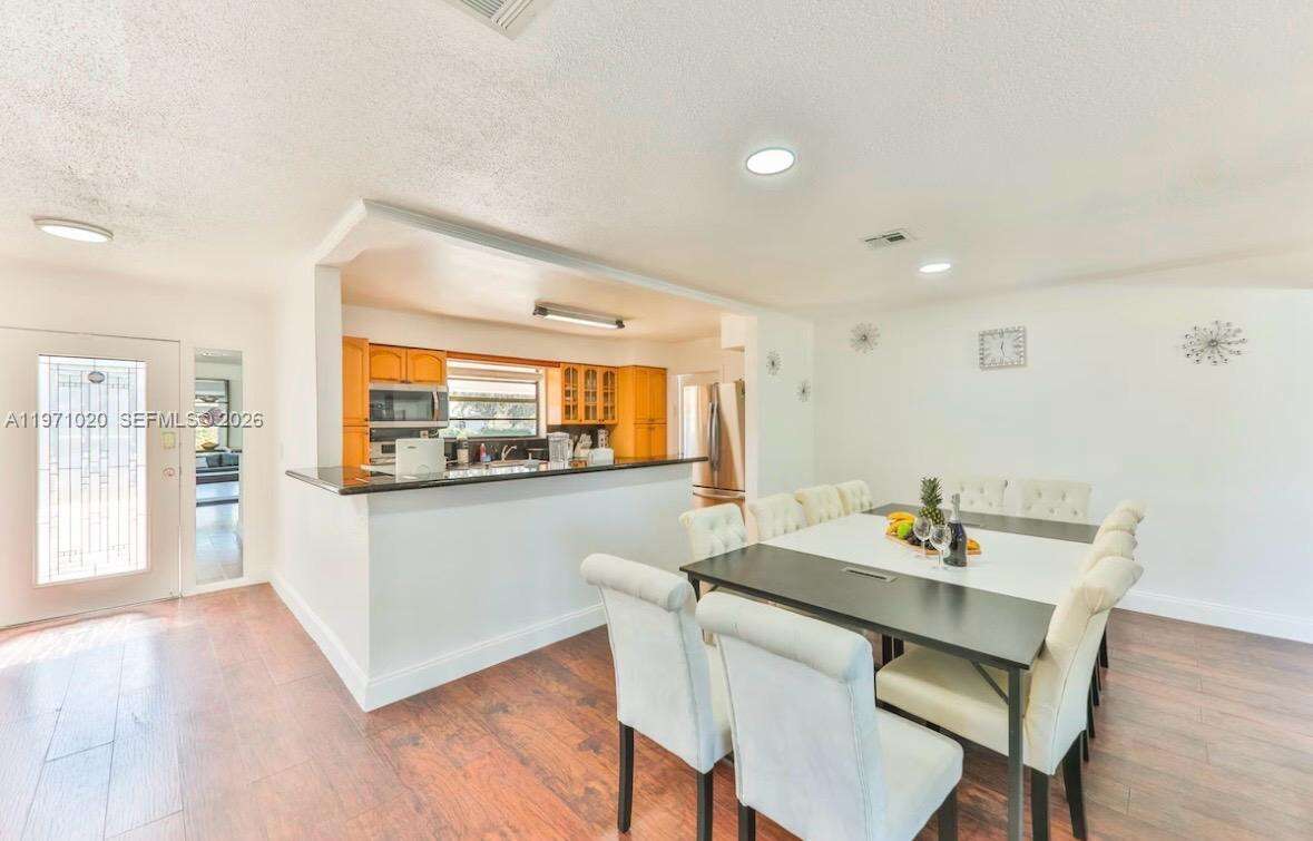  , Miami, FL 33180 | Picture 20