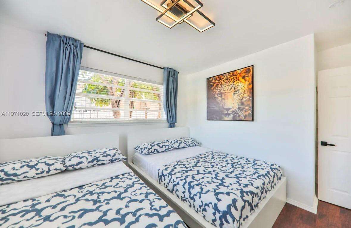  , Miami, FL 33180 | Picture 28