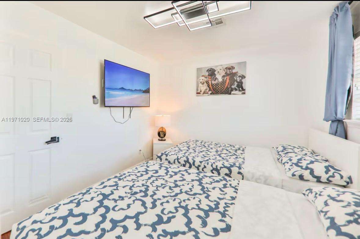  , Miami, FL 33180 | Picture 29