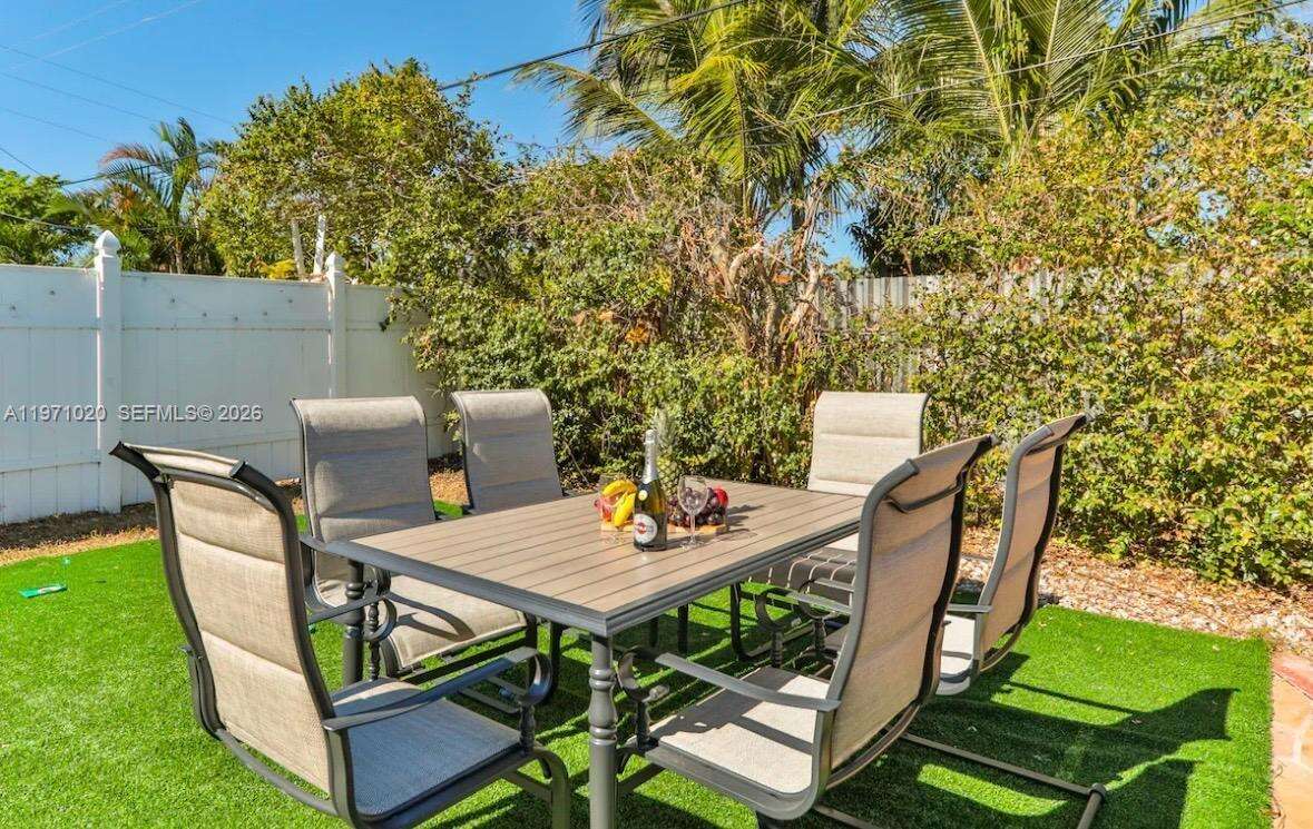  , Miami, FL 33180 | Picture 43