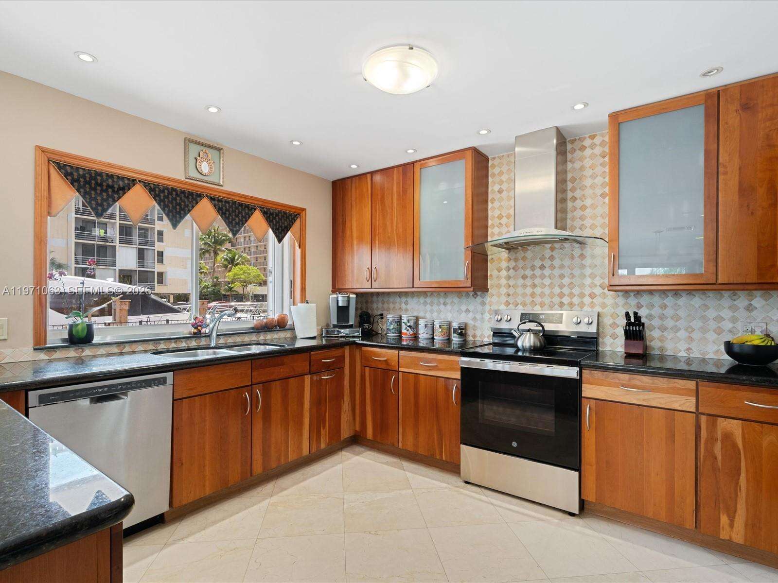 2930 164th St, North Miami Beach, FL 33160 | Picture 18