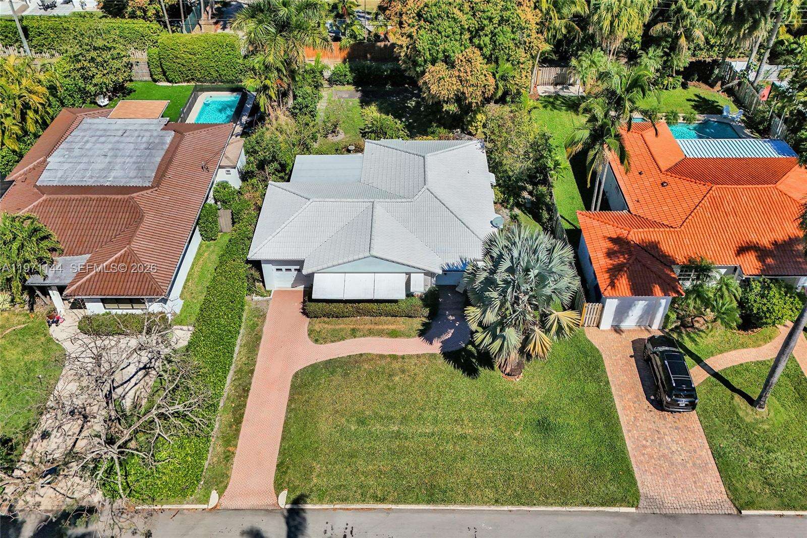 1235 Jefferson St, Hollywood, FL 33019 | Picture 2