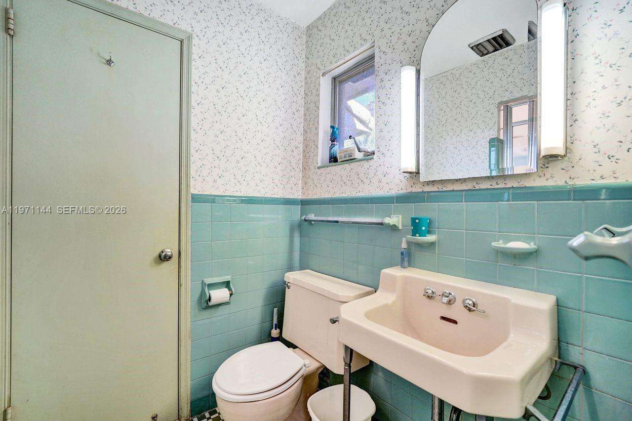 1235 Jefferson St, Hollywood, FL 33019 | Picture 25