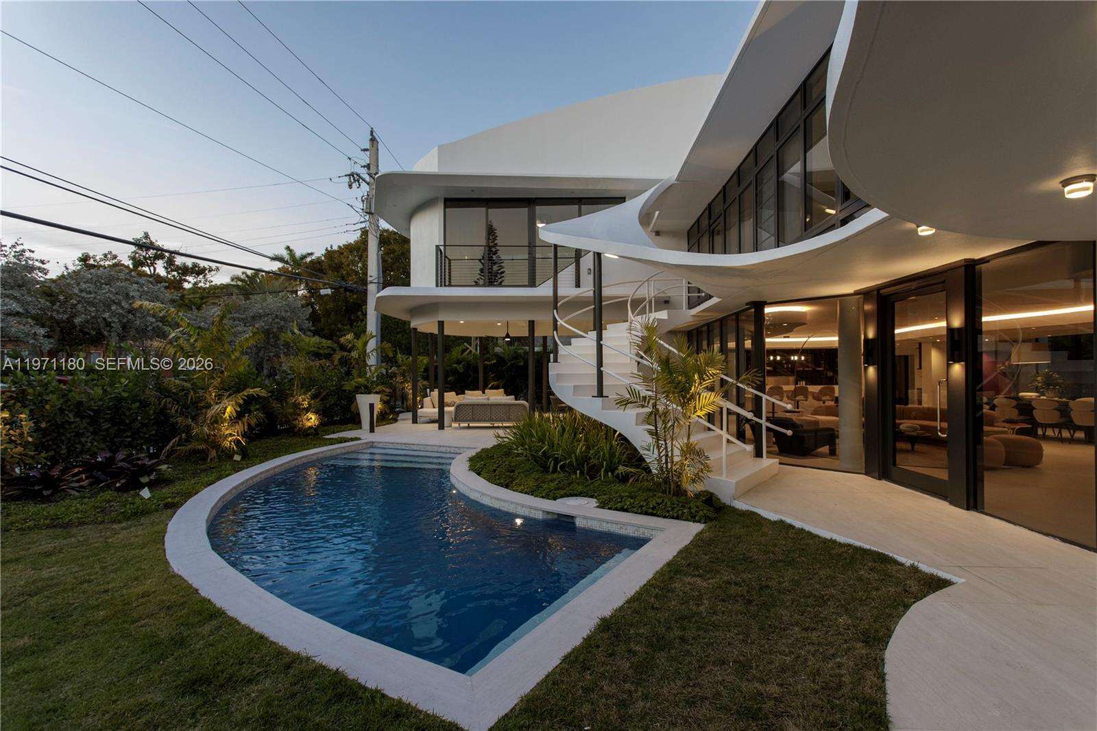 5261 5th Ave, Miami, FL 33137 | Picture 2