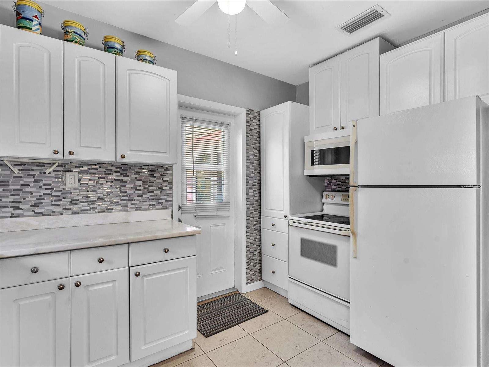 1835 Roosevelt, Hollywood, FL 33020 - For Sale photo 13