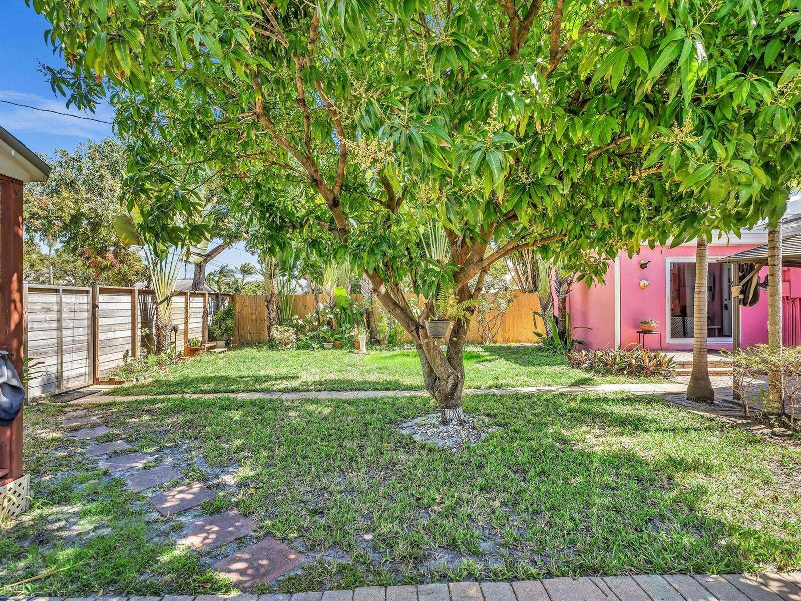1835 Roosevelt, Hollywood, FL 33020 - For Sale photo 31