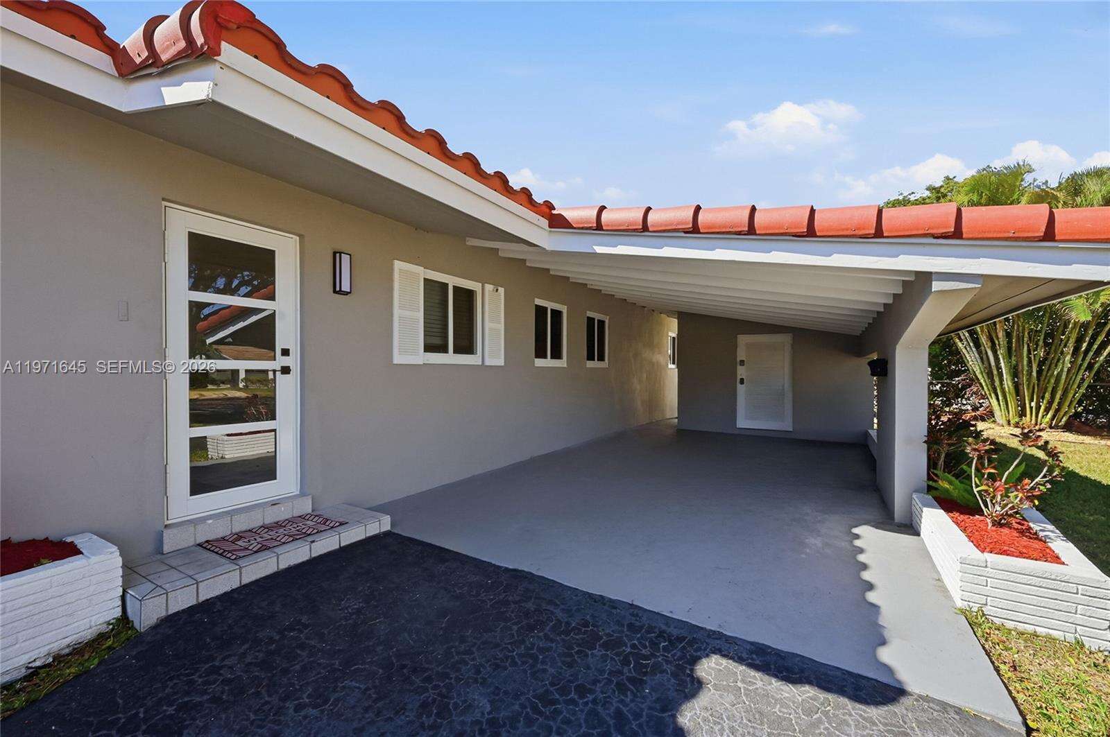 1950 55th Ct, Fort Lauderdale, FL 33308 | Picture 2