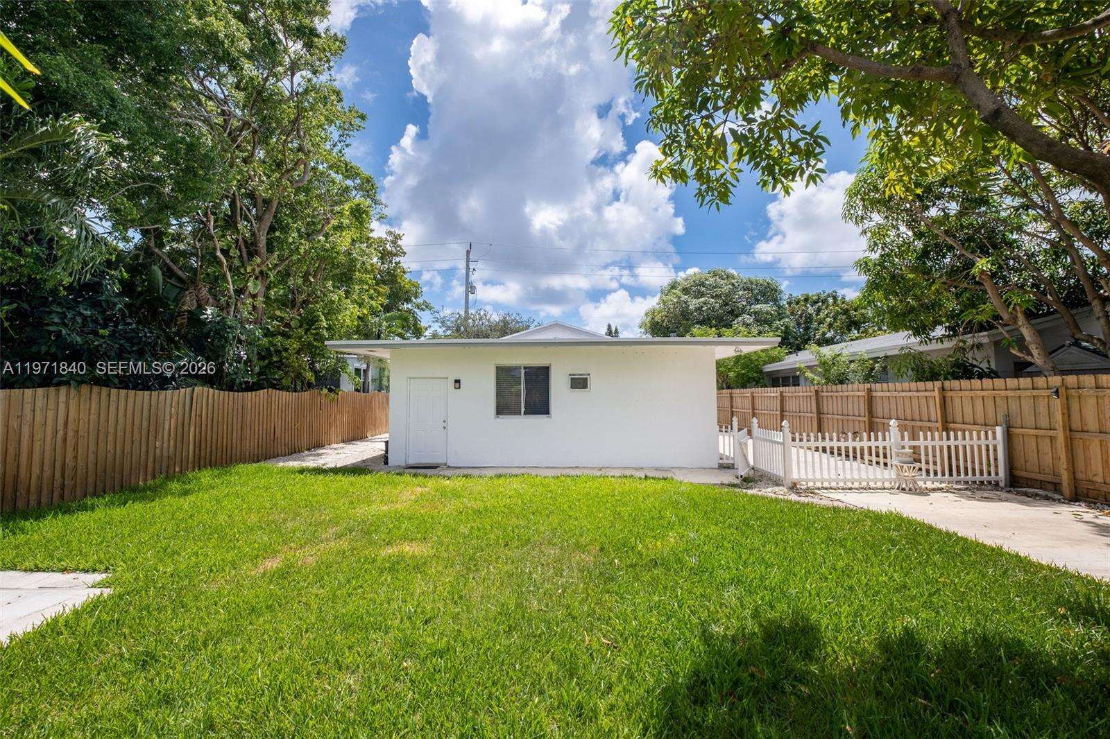 132 2nd Ave, Hallandale Beach, FL 33009 | Picture 19