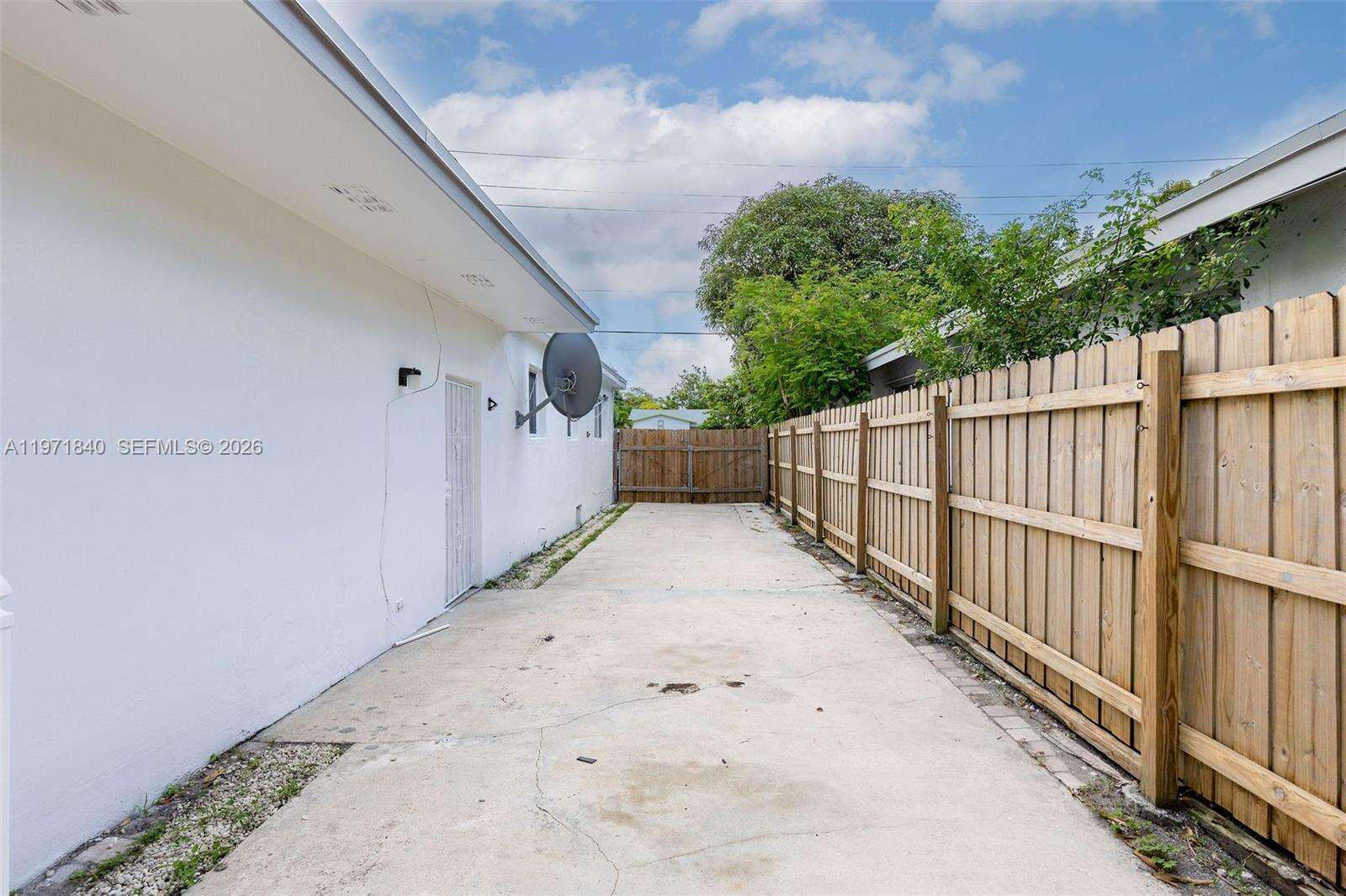 132 2nd Ave, Hallandale Beach, FL 33009 | Picture 22