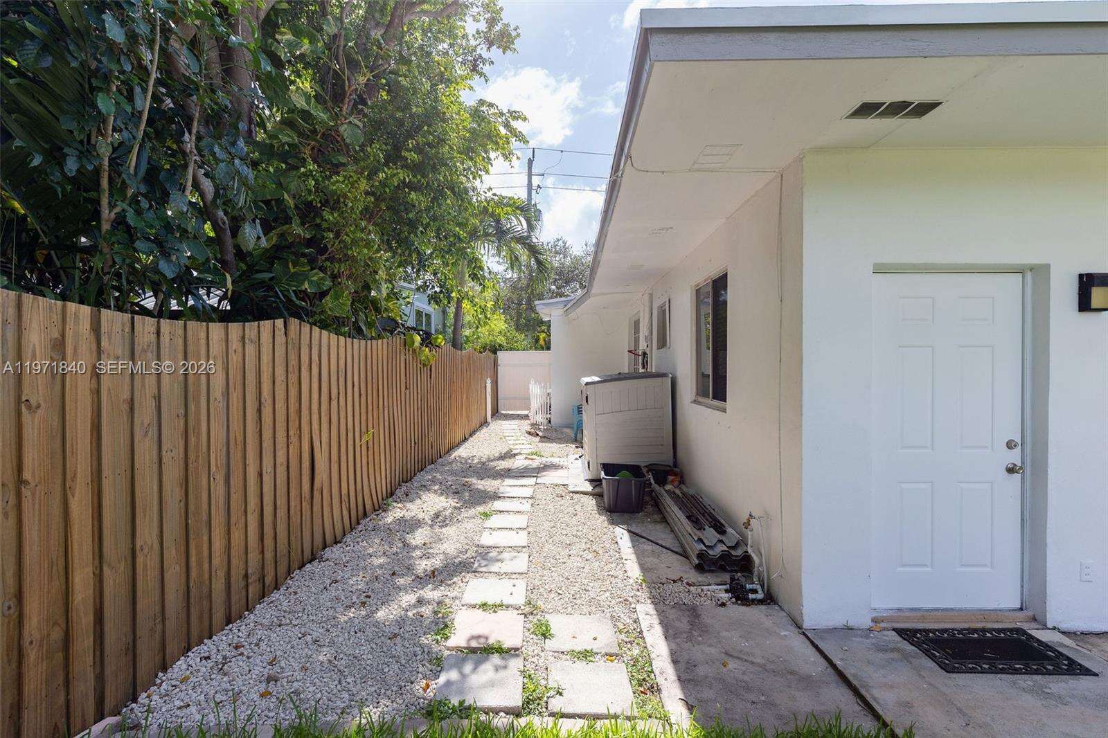 132 2nd Ave, Hallandale Beach, FL 33009 | Picture 24