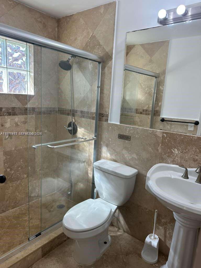 208 2nd Ave, Hallandale Beach, FL 33009 | Picture 13