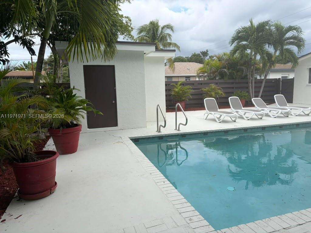 208 2nd Ave, Hallandale Beach, FL 33009 - For Sale photo 27