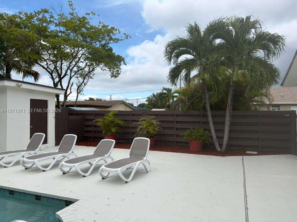 208 2nd Ave, Hallandale Beach, FL 33009 - For Sale photo 29