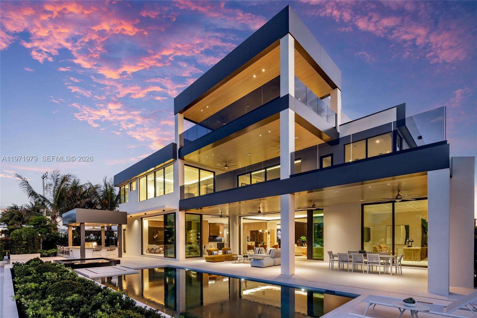 23 Isla Bahia Dr, Fort Lauderdale, FL 33316 | Picture 2