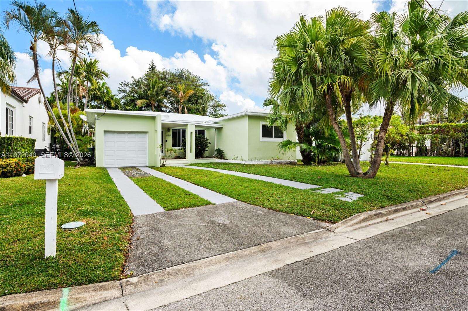 8819 Hawthorne Ave, Surfside, FL 33154 | Picture 2