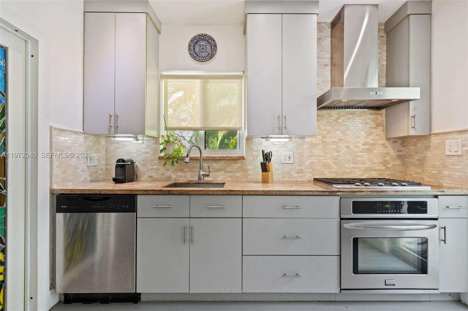 8819 Hawthorne Ave, Surfside, FL 33154 | Picture 9