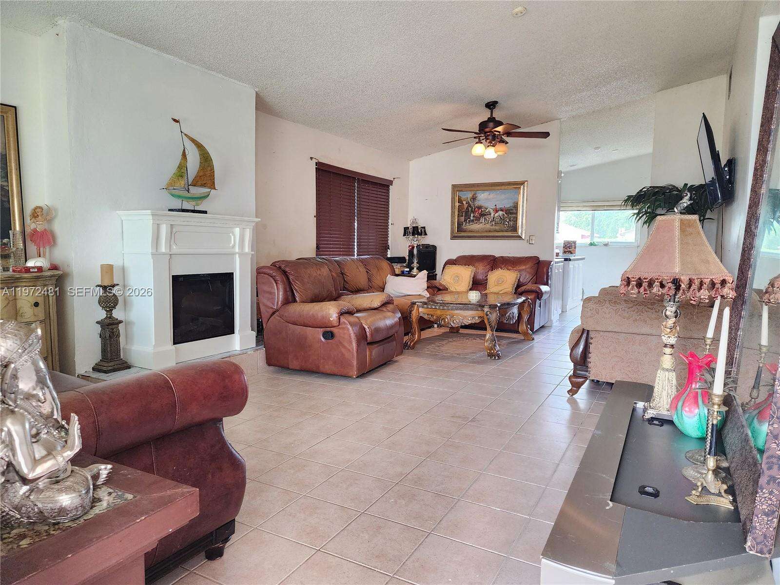 2623 Harding St, Hollywood, FL 33020 - For Sale photo 2