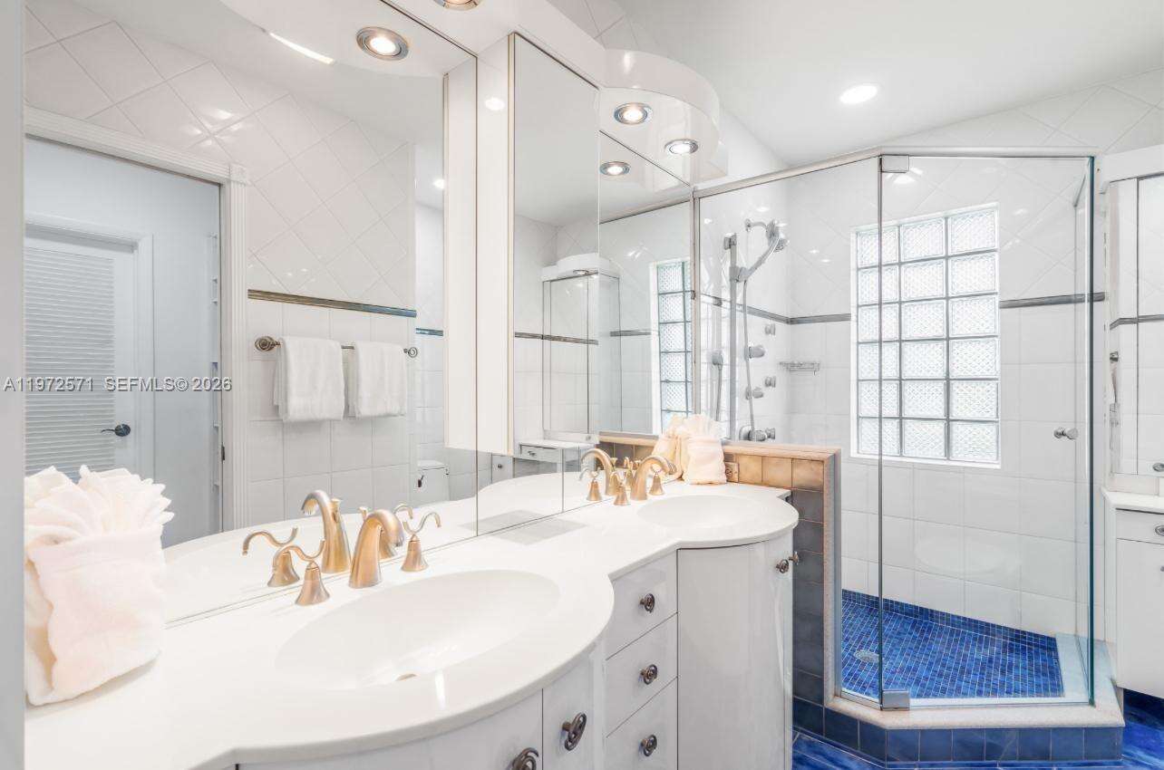 811 Highland Dr, Hollywood, FL 33021 - For Sale photo 19