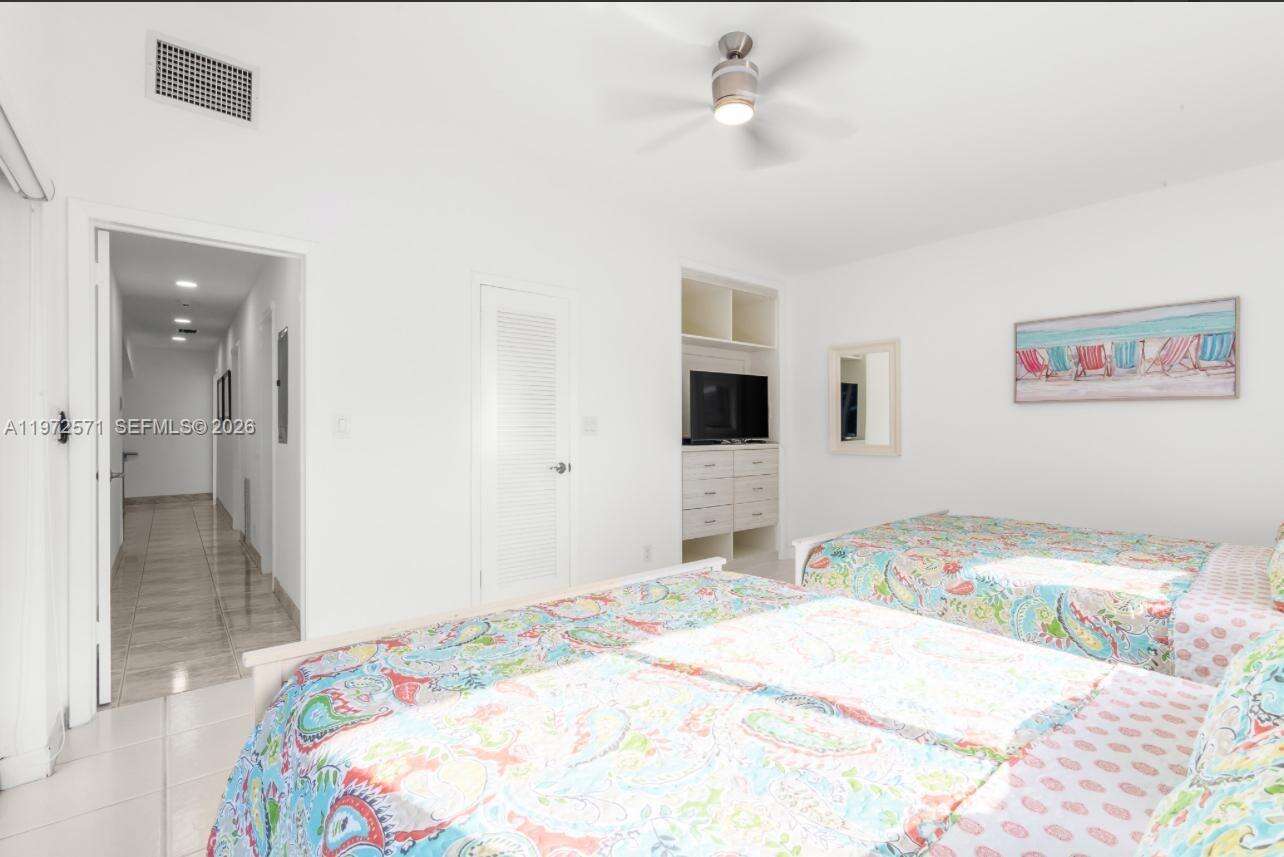 811 Highland Dr, Hollywood, FL 33021 - For Sale photo 42