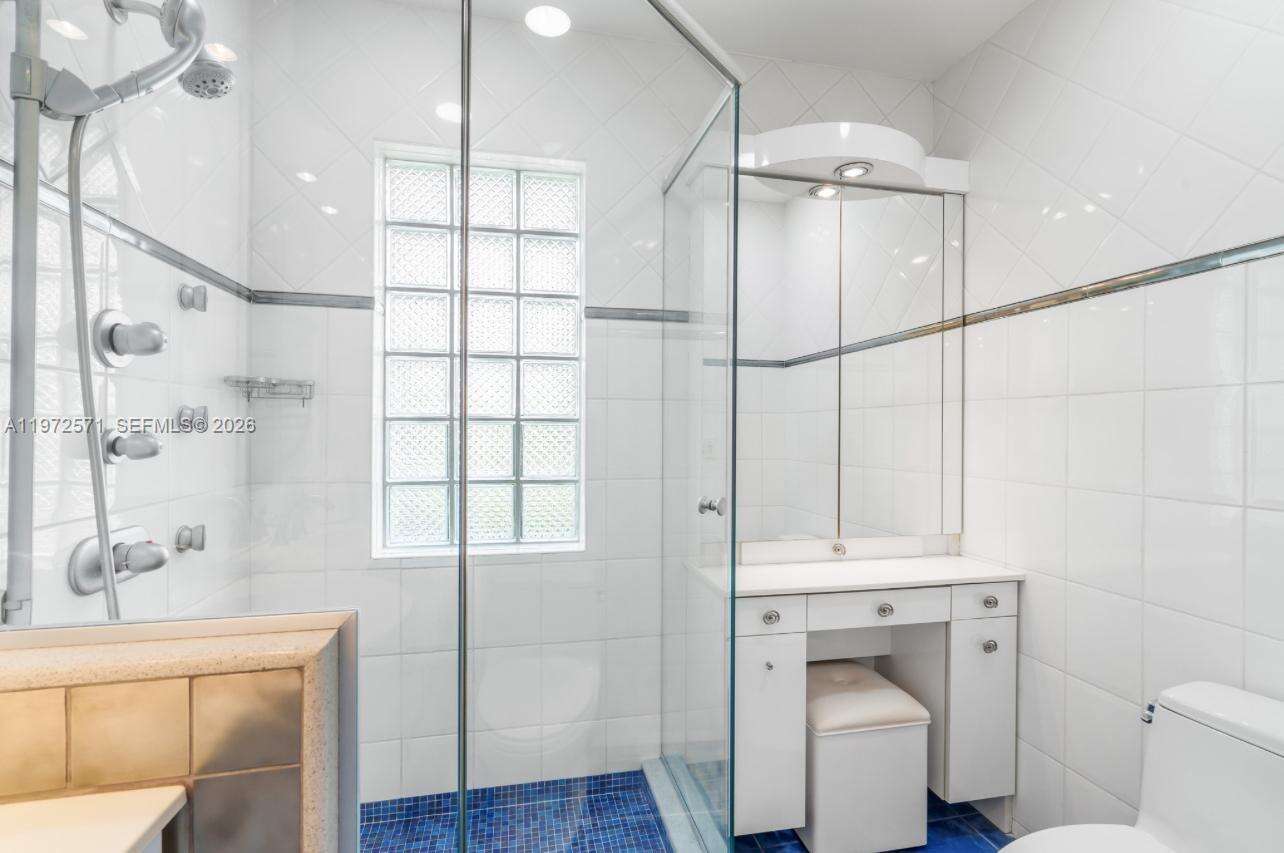 811 Highland Dr, Hollywood, FL 33021 - For Sale photo 51