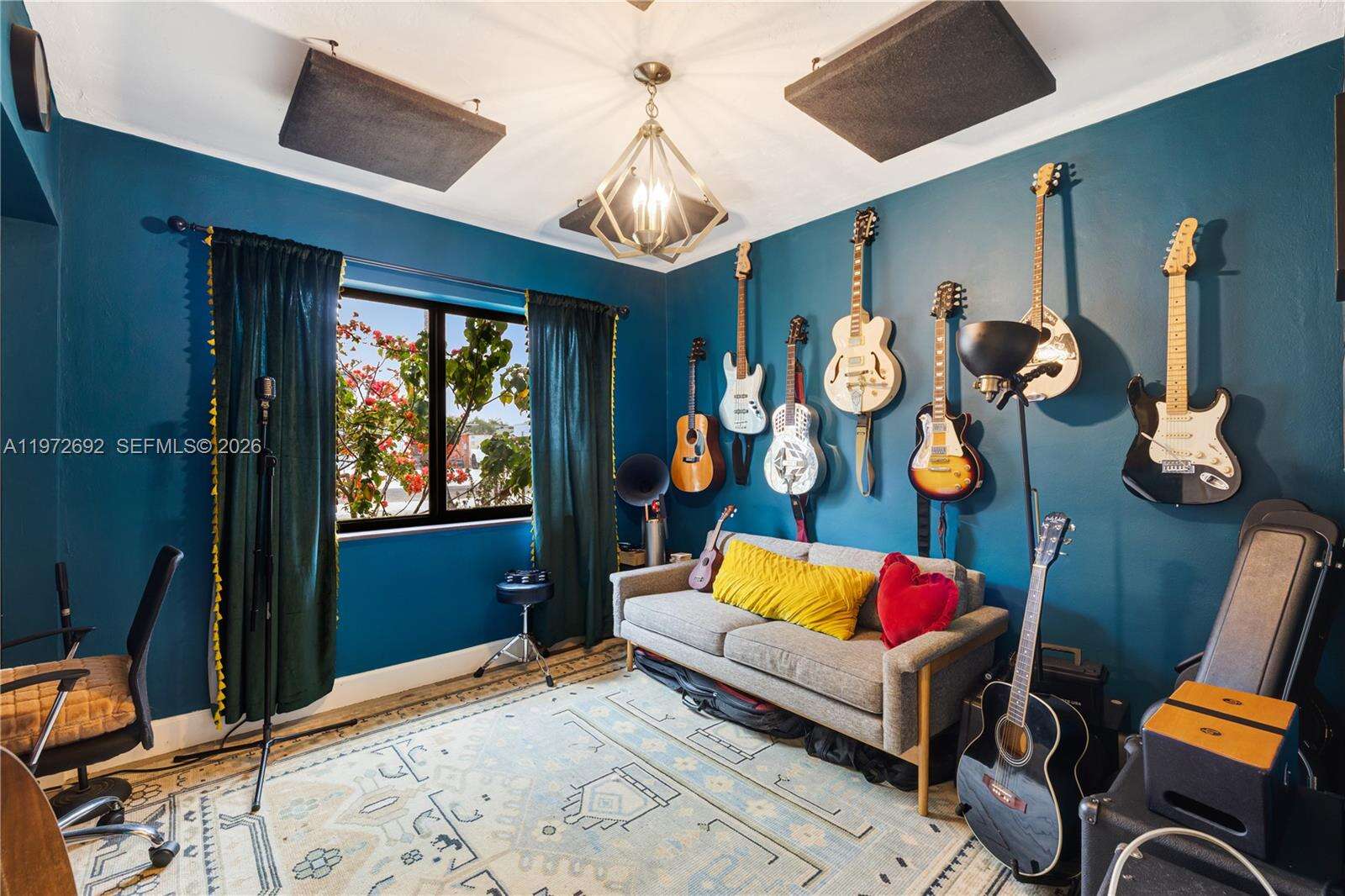 2421 187th St, Miami, FL 33180 | Picture 18