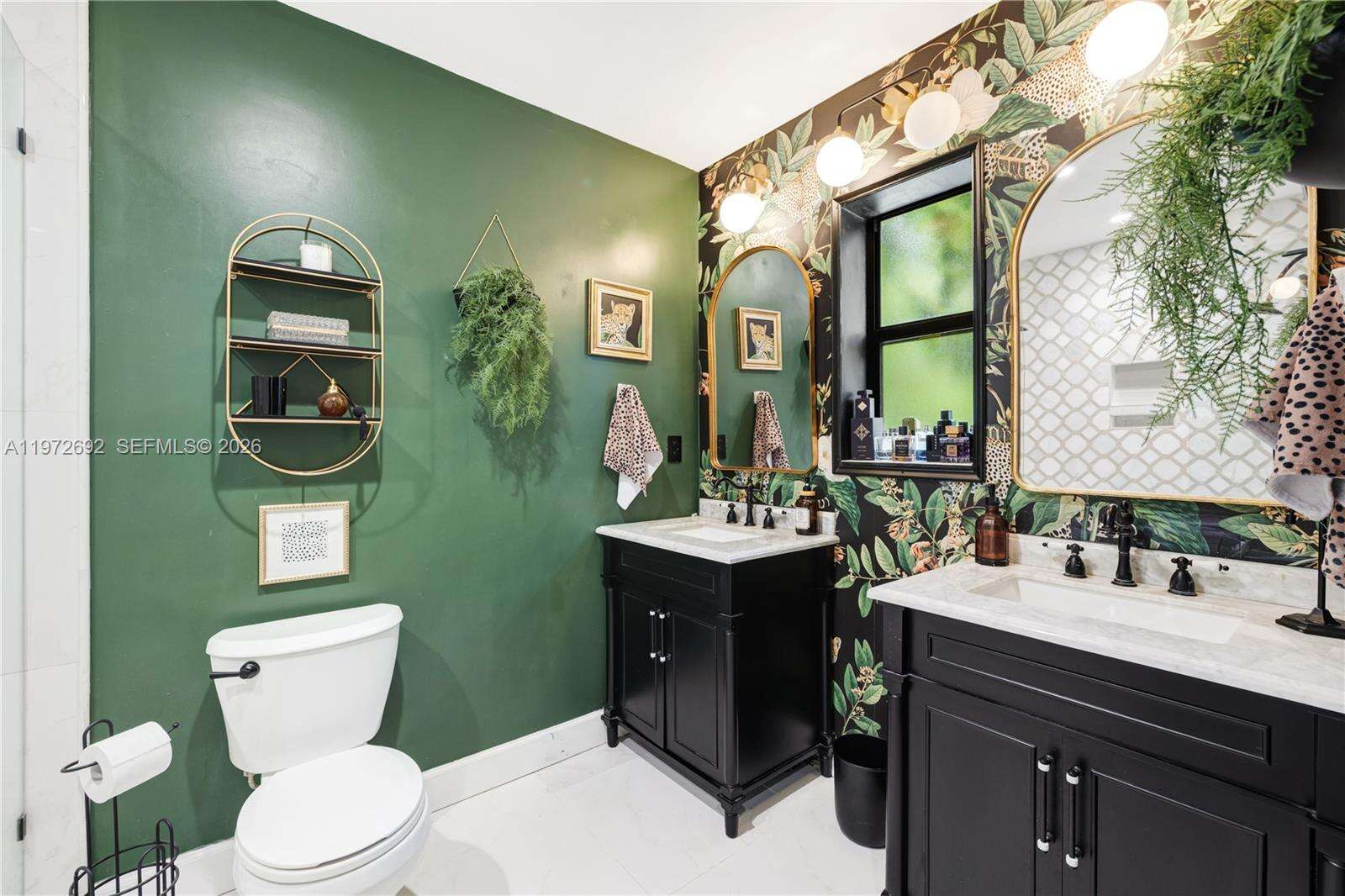 2421 187th St, Miami, FL 33180 | Picture 24